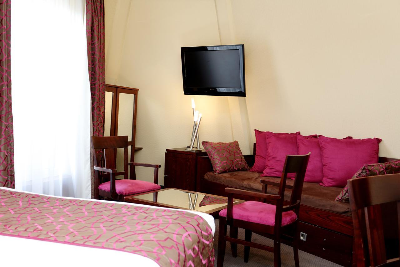 פריז Grand Hotel Francais מראה חיצוני תמונה